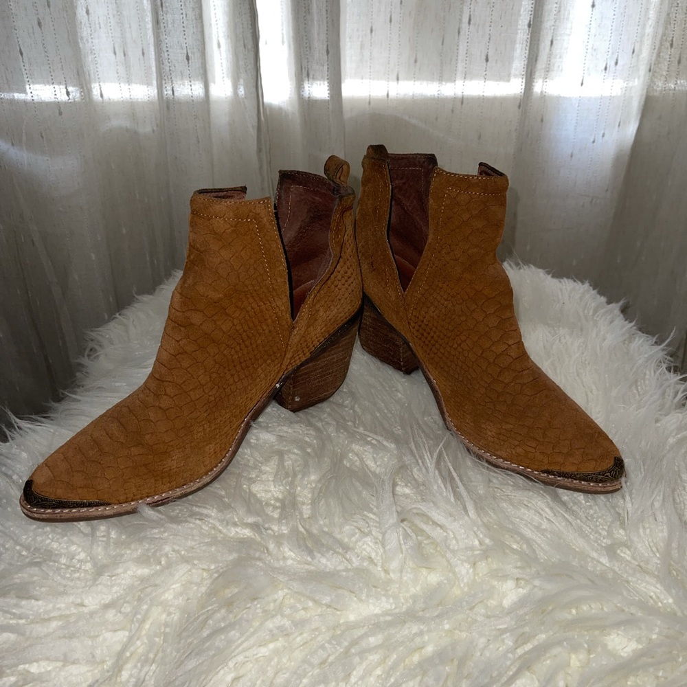 Jeffrey Campbell Western Bootie - CROMWELL